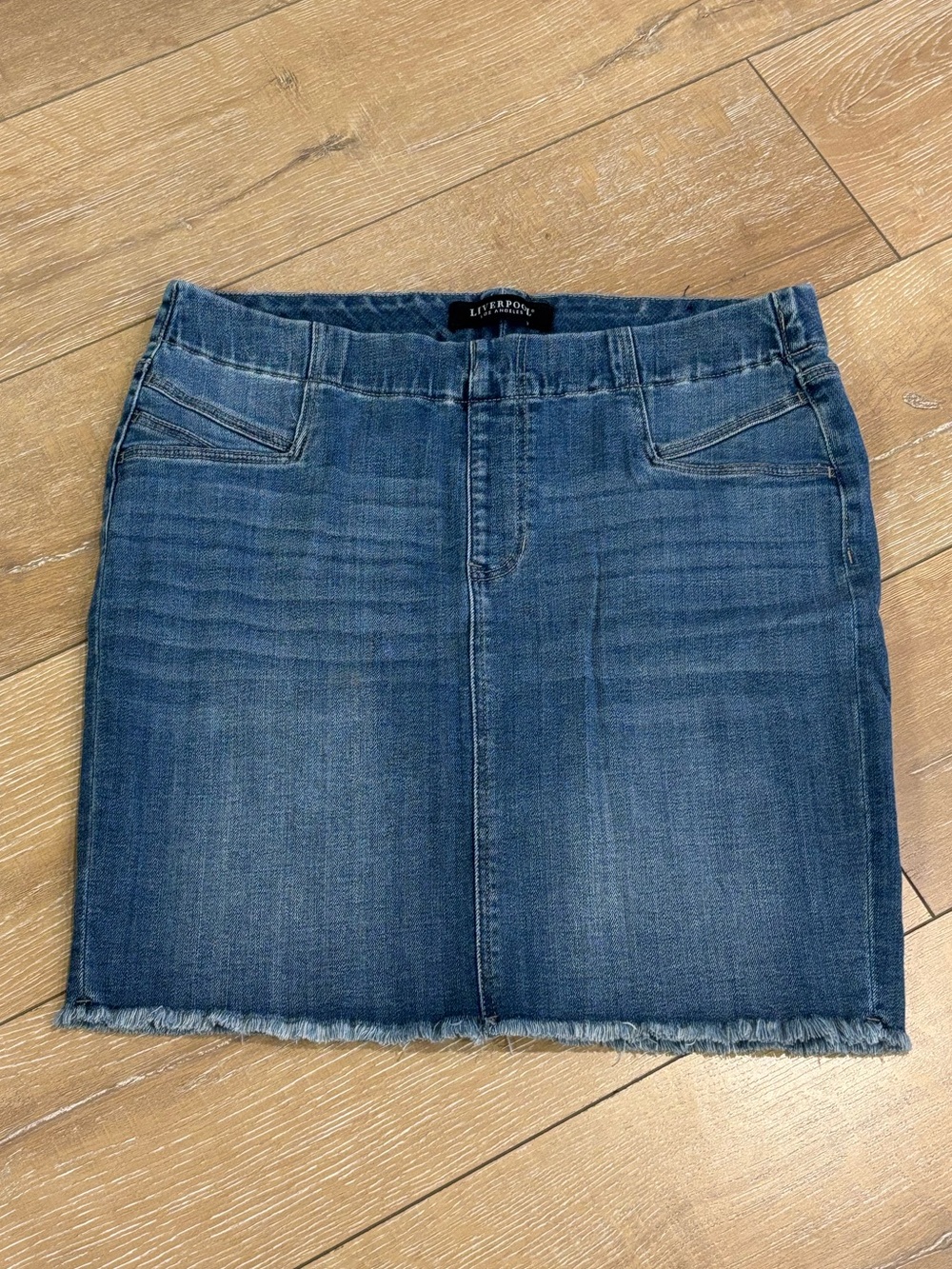 Liverpool Los Angeles Denim Mini Skirt Size 10 / 30 Frayed Hem Stretch Jean